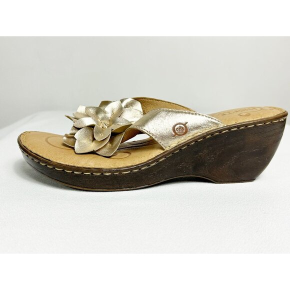 Born Radiance Floral Metallic Wedge Sandals in Gold - Sz 9 - Picture 5 of 11
